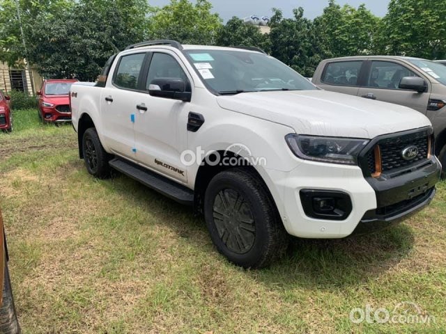 Bán xe Ford Ranger XLT 2.2 AT 4x4 năm sản xuất 2021, màu trắng0