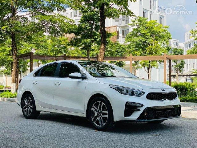 Cần bán Kia Cerato 2021, màu trắng, 499 triệu0