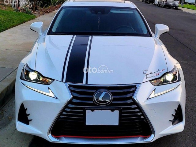 Cần bán Lexus IS 300 năm sản xuất 2020, màu trắng, xe nhập  0