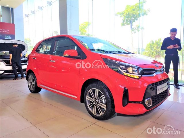 Cần bán Kia Morning GT-Line 2021, màu đỏ, giá chỉ 424 triệu0