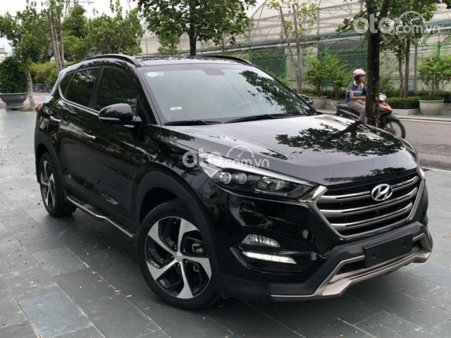 Bán ô tô Hyundai Tucson 2018, màu đen, giá 779tr