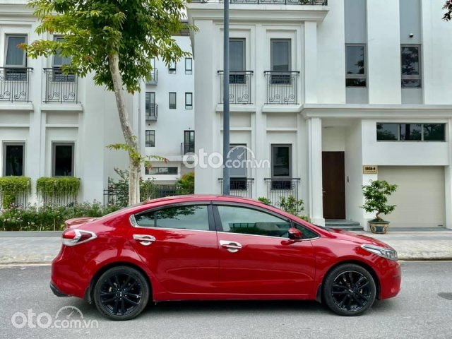 Bán Kia Cerato đời 2017, màu đỏ giá cạnh tranh0