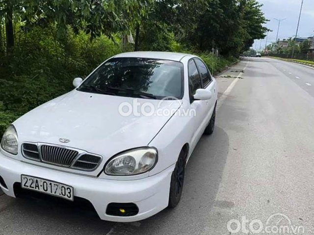 Cần bán Daewoo Lanos MT 2000, màu trắng