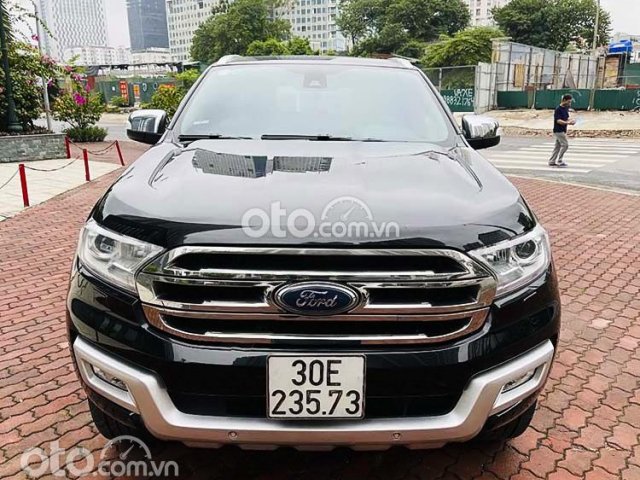 Cần bán Ford Everest đời 2016, màu đen, nhập khẩu nguyên chiếc0