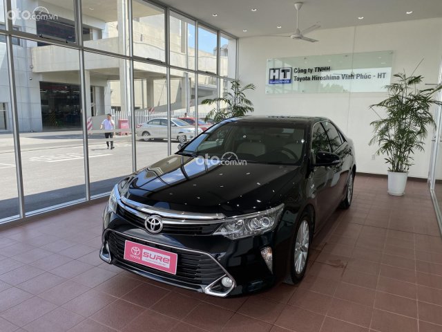 Bán ô tô Toyota Camry đăng ký 2018 còn mới giá 825tr0