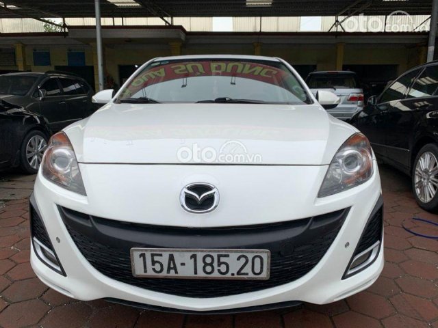 Xe Mazda 3 đời 2017, màu trắng, xe nhập0