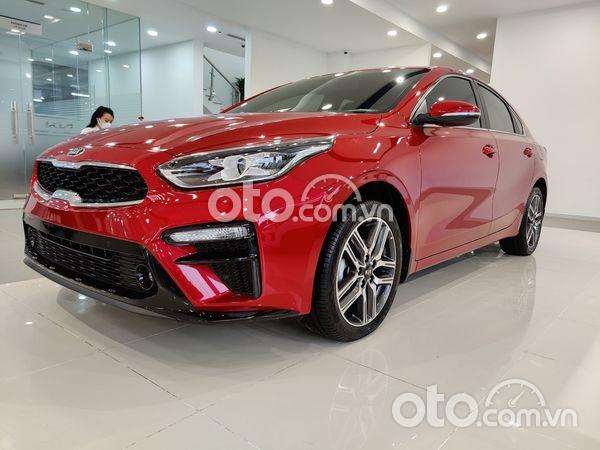 Bán ô tô Kia Cerato 2.0 AT Premium 2021, màu đỏ, giá chỉ 620 triệu