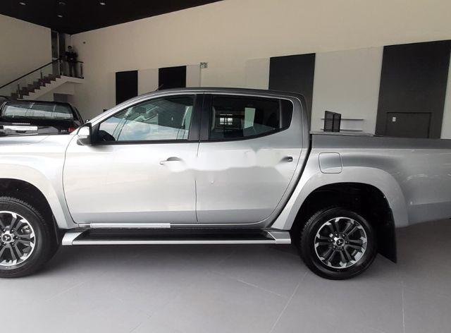 Bán Mitsubishi Triton năm sản xuất 2021, màu bạc, nhập khẩu nguyên chiếc0