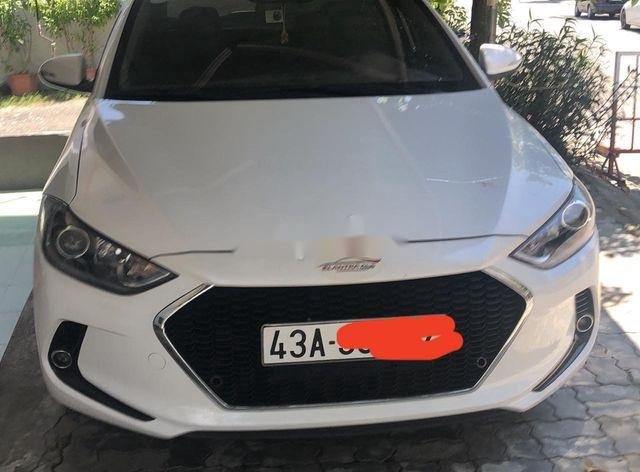 Bán Hyundai Elantra sản xuất năm 2018, màu trắng chính chủ, 420 triệu0