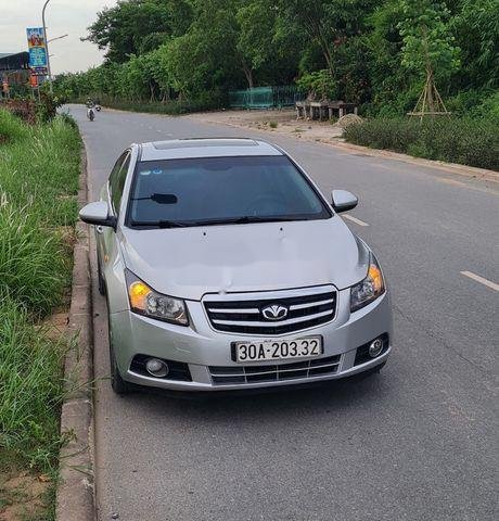 Cần bán xe Daewoo Lacetti AT 2010, màu bạc, nhập khẩu xe gia đình0