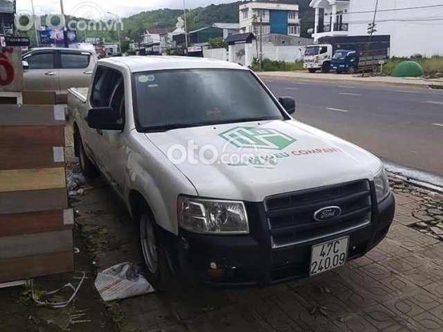 Cần bán Ford Ranger năm 2008, màu trắng số sàn