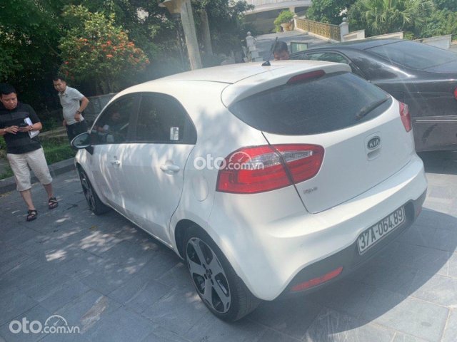 Bán xe Kia Rio đời 2012, màu trắng, xe nhập, giá tốt0