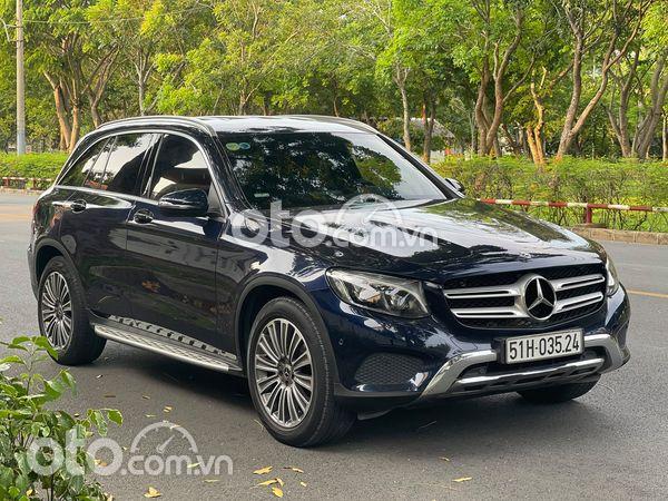 Bán xe Mercedes GLC250 4Matic năm sản xuất 2019, màu xanh lam0