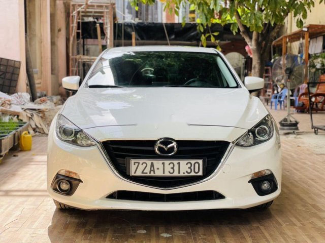 Bán Mazda 3 AT sản xuất năm 2015, màu trắng, giá chỉ 465 triệu0