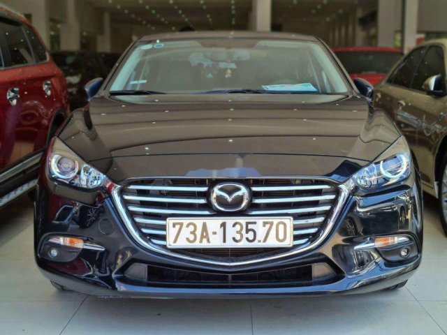 Cần bán xe Mazda 3 năm sản xuất 2019, màu đen, giá 605tr0