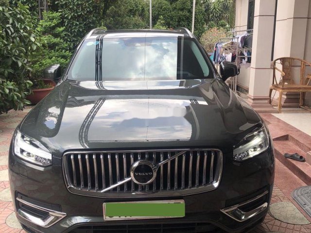 Cần bán xe Volvo XC90 năm 2020, màu xám, nhập khẩu nguyên chiếc như mới0