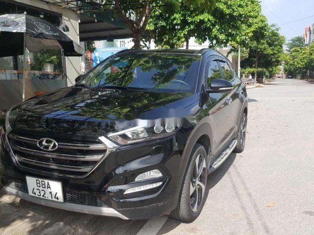 Xe Hyundai Tucson 2019, màu đen còn mới giá cạnh tranh0