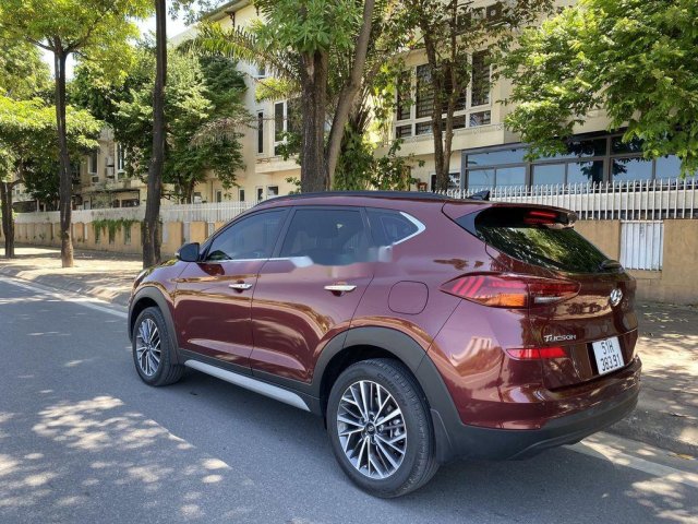 Xe Hyundai Tucson 2020, màu đỏ còn mới, 825tr