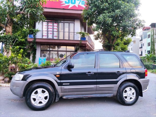 Bán ô tô Ford Escape đời 2003, màu đen còn mới, 150 triệu