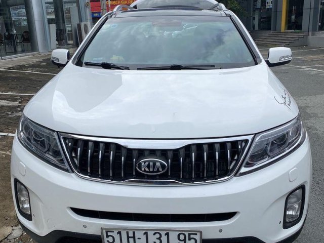 Cần bán Kia Sorento năm sản xuất 2017 còn mới giá cạnh tranh0