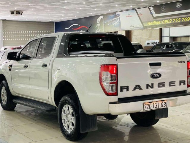 Cần bán Ford Ranger năm 2018, màu trắng còn mới0