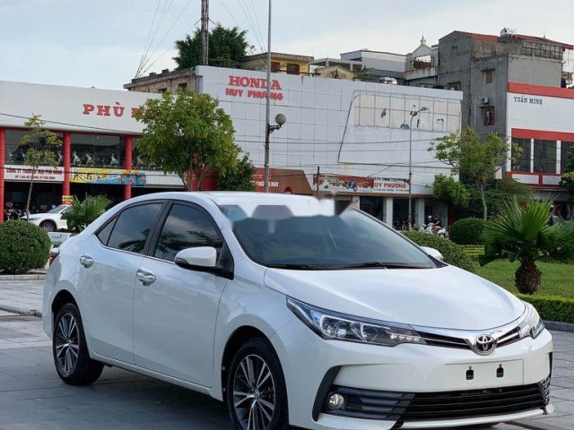 Bán Toyota Corolla Altis sản xuất năm 2018, màu trắng