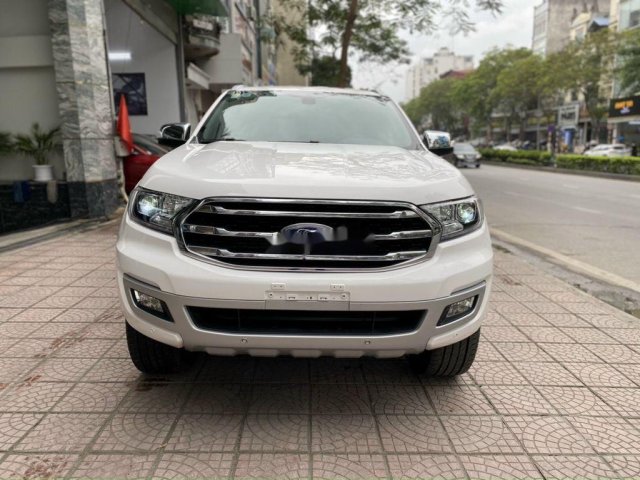 Cần bán xe Ford Everest đời 2020, màu trắng, nhập khẩu  0