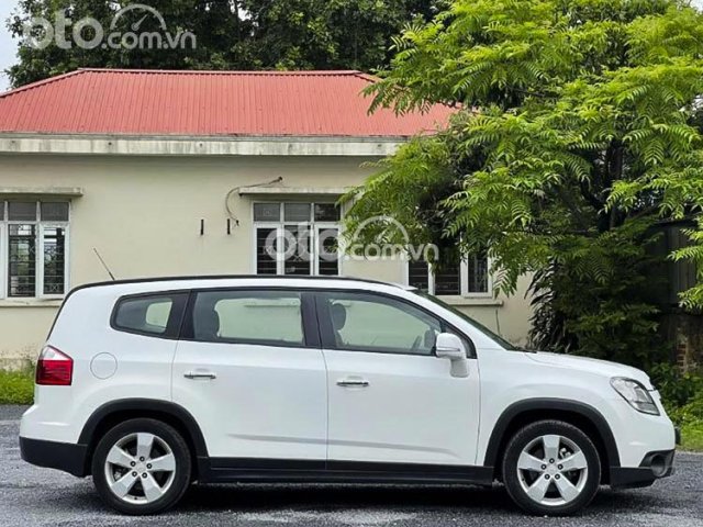 Cần bán gấp Chevrolet Orlando LT 1.8 năm 2018, màu trắng  0