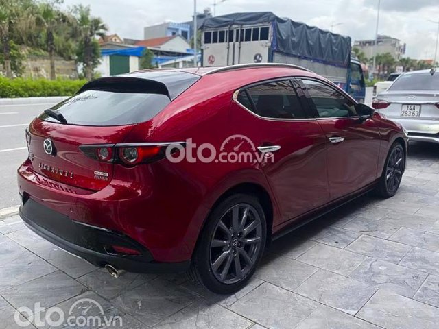 Cần bán Mazda 3 2.0L đời 2020, màu đỏ  