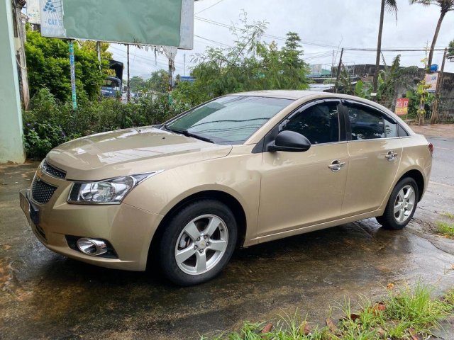 Cần bán Chevrolet Cruze năm sản xuất 2011 còn mới, giá chỉ 239 triệu0