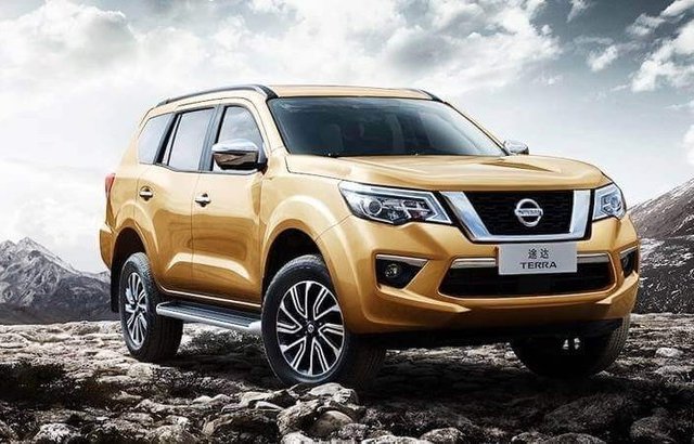 Xe Nissan Terra mới