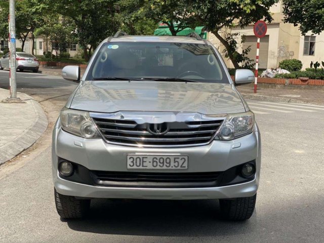 Bán xe Toyota Fortuner đời 2012 còn mới0