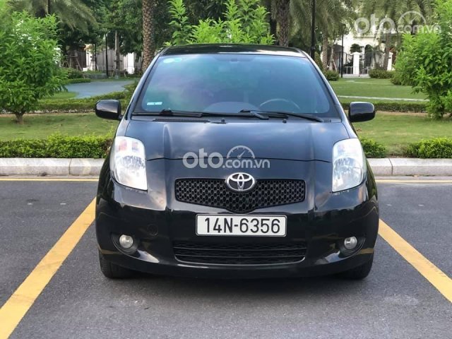 Cần bán Toyota Yaris năm sản xuất 2008, màu đen, nhập khẩu0