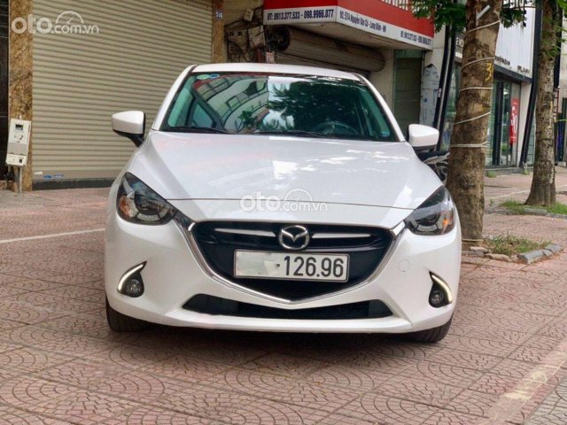 Cần bán xe Mazda 2 1.5 AT sản xuất năm 2018, màu trắng  0