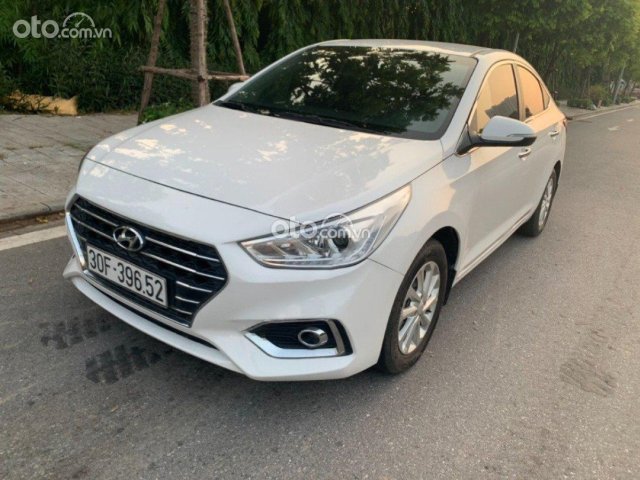 Cần bán lại xe Hyundai Accent 1.6 AT sản xuất năm 2018, màu trắng 0