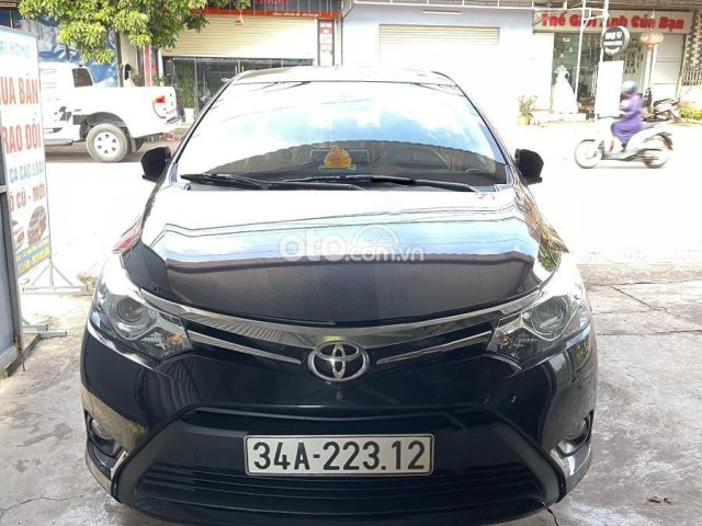 Cần bán lại xe Toyota Vios 2018, màu đen  0