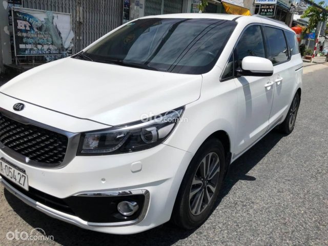 Bán Kia Sedona 2.2 DATH sản xuất năm 2016, màu trắng, giá 765tr