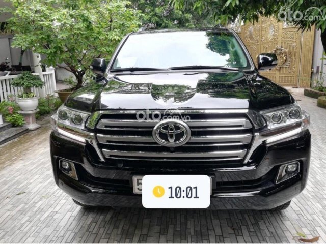 Bán ô tô Toyota Land Cruiser đời 2019, màu đen, nhập khẩu còn mới0