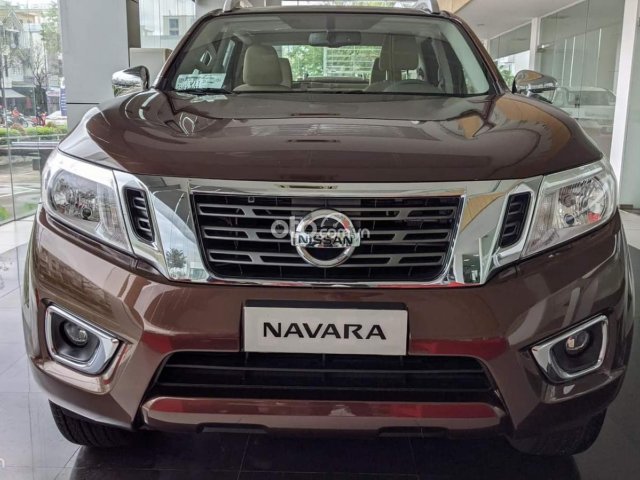 Cần bán Nissan Navara 2WD tiêu chuẩn năm sản xuất 2021, màu nâu, xe nhập0