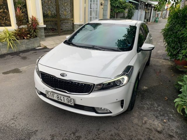 Cần bán xe Kia Cerato năm 2017 còn mới