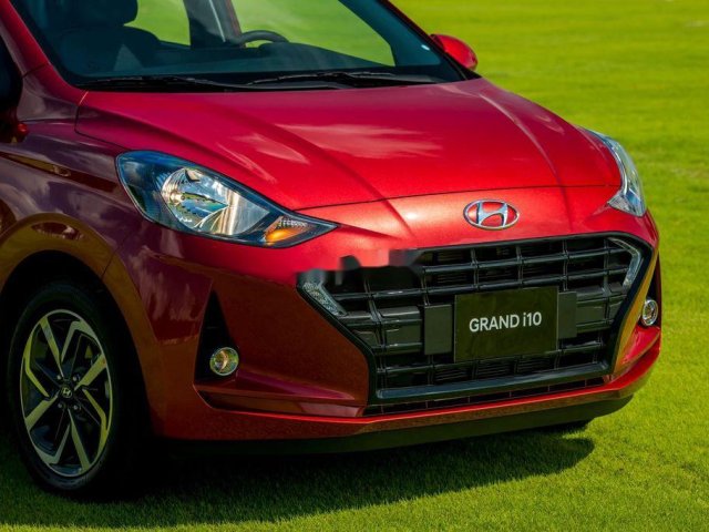 Bán Hyundai Grand i10 sản xuất năm 2021, màu đỏ, xe nhập0