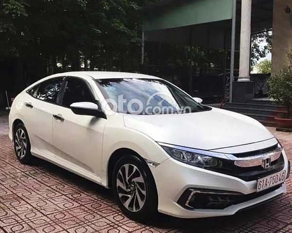 Xe Honda Civic E 1.8 AT sản xuất 2020, màu trắng, nhập khẩu nguyên chiếc