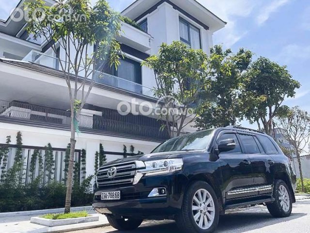 Bán Toyota Land Cruiser VX 4.6 V8 năm 2013, màu đen, nhập khẩu