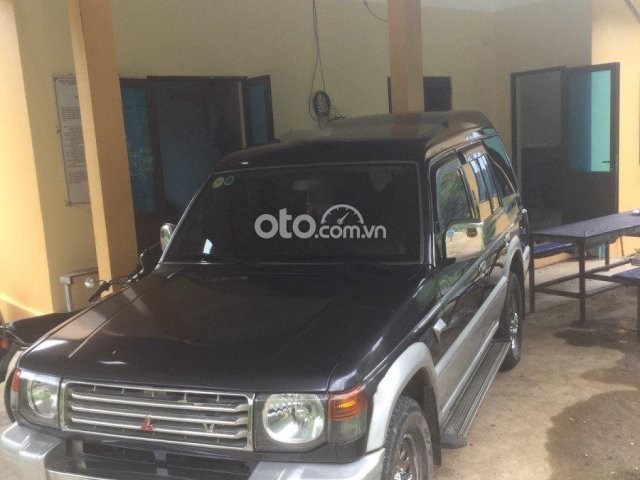 Xe Mitsubishi Pajero đời 2003, màu đen  0