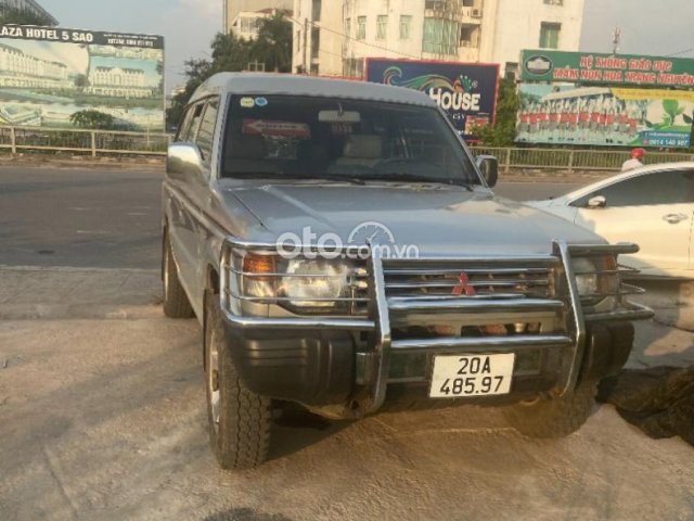 Bán xe Mitsubishi Pajero 1995, màu bạc, nhập khẩu còn mới0