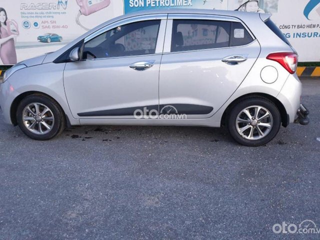 Cần bán lại xe Hyundai Grand i10 năm sản xuất 2015 0