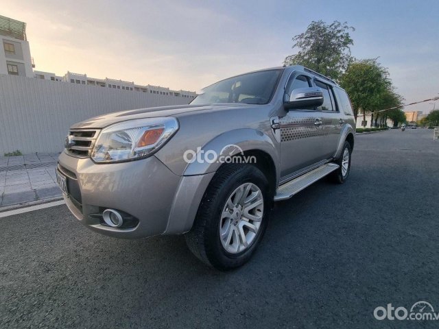 Bán xe Ford Everest 2.5L 4x2 MT năm 2014, màu xám còn mới0