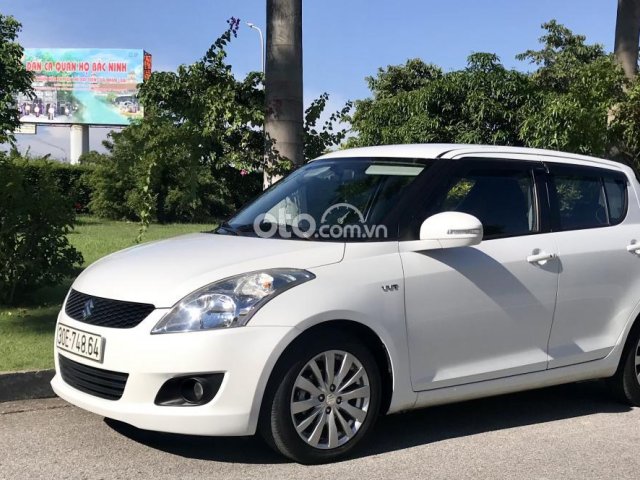 Bán Suzuki Swift sản xuất 2017, giá chỉ 425 triệu0