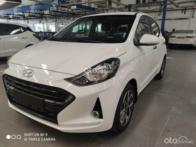 [Hà Nội] Cần bán xe Hyundai Grand i10 1.2 AT sản xuất năm 2021, siêu ưu đãi tháng 090