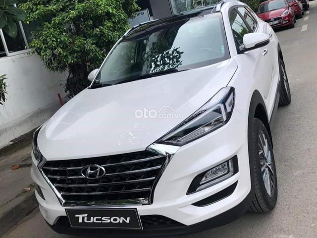 Hyundai Tucson 2021 - Tặng 100% BHVC, giảm 50% trước bạ, tặng 100% phí dịch vụ- Tặng voucher 5tr, full phụ kiện, xe sẵn, đủ màu0